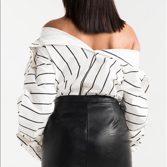 Backwards button down top - Picture 2 of 6